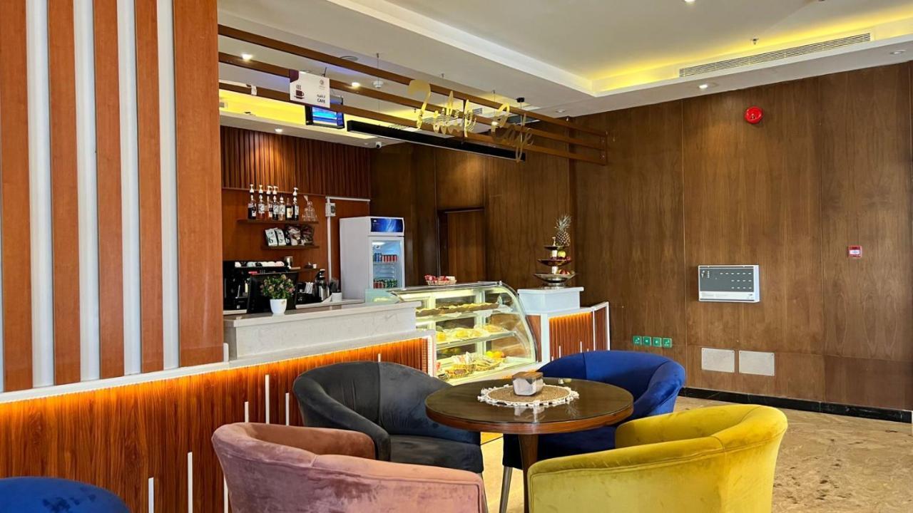 Paradise Hotel 3*